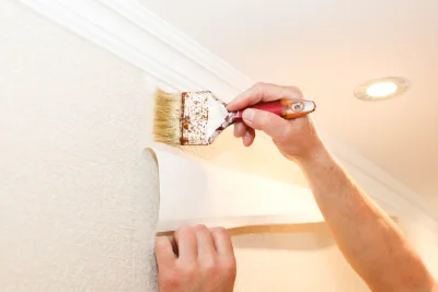 Pose de papier peint à Vivy — revêtements muraux et toiles de verre